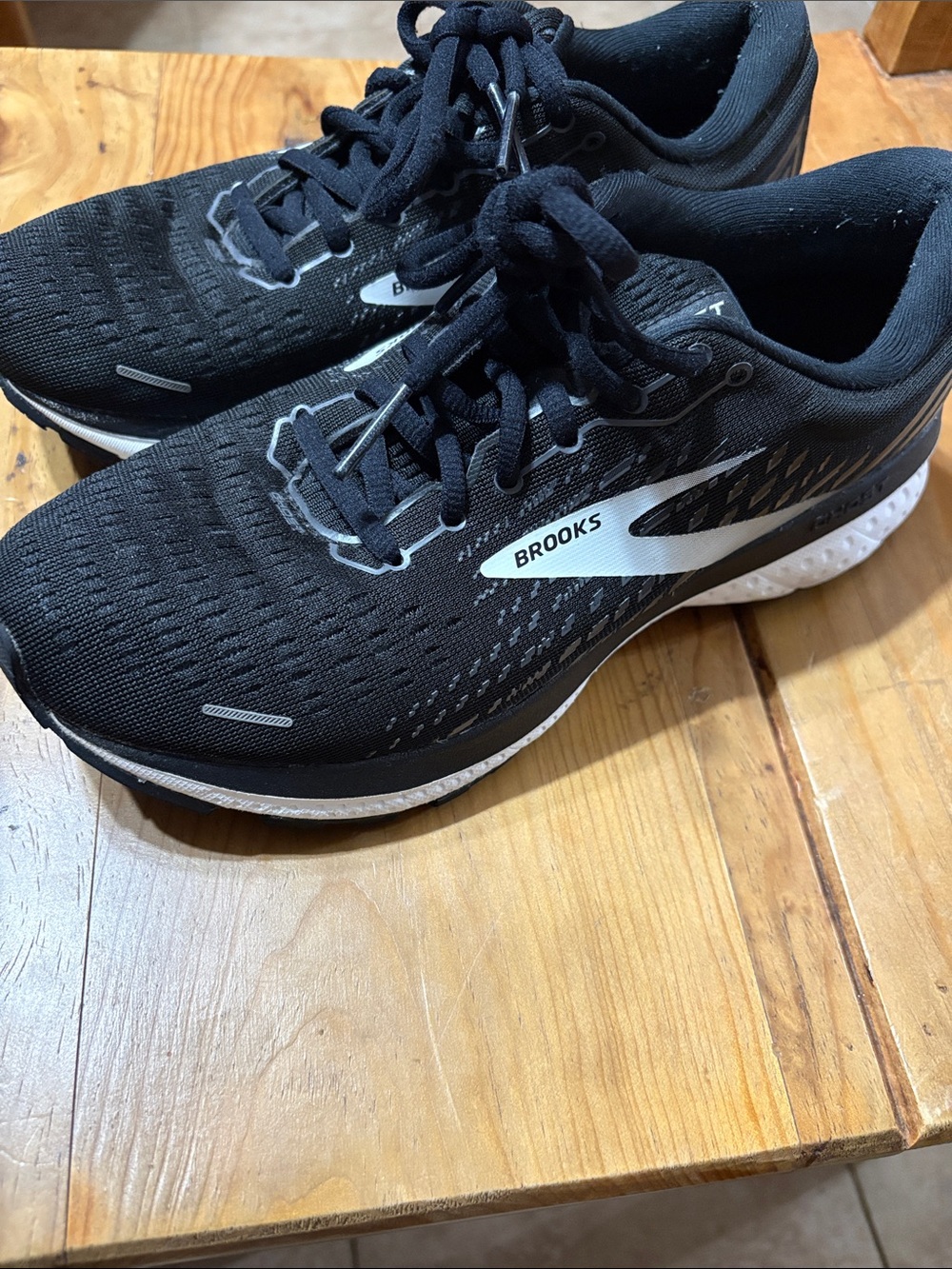 Brooks Black and White womans athletic Running Shoes